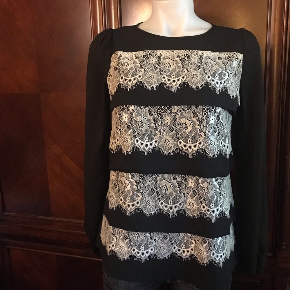 🆕 A’reve Black with Beige Lace Trims Blouse-Med